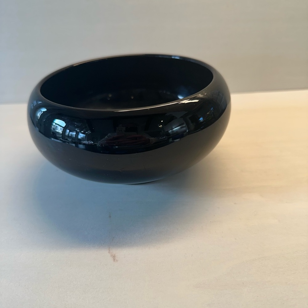 Sleek Black Ceramic Serveware Bowl